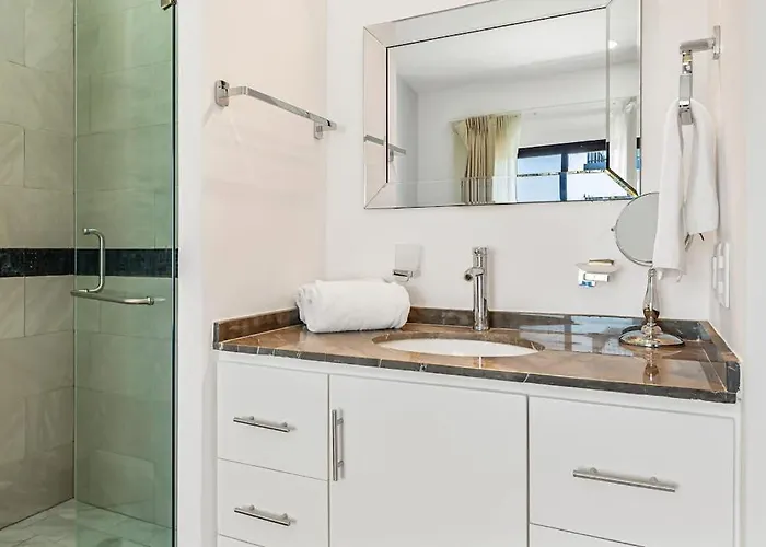 Morgan Residences 607 @ Boutique With Pool, Gym & Ferienhaus Cabo San Lucas