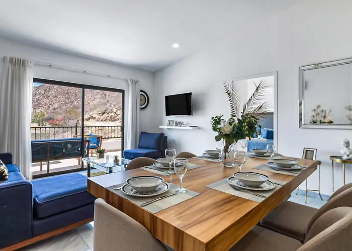 Morgan Residences 607 @ Boutique With Pool, Gym &